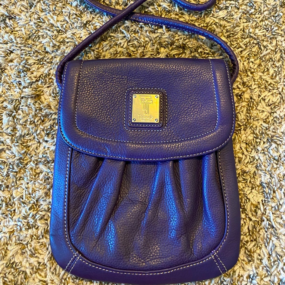 Tignanello leather crossbody in purple!